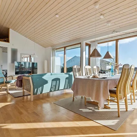 Gorgeous In With House Sea View Holiday home *