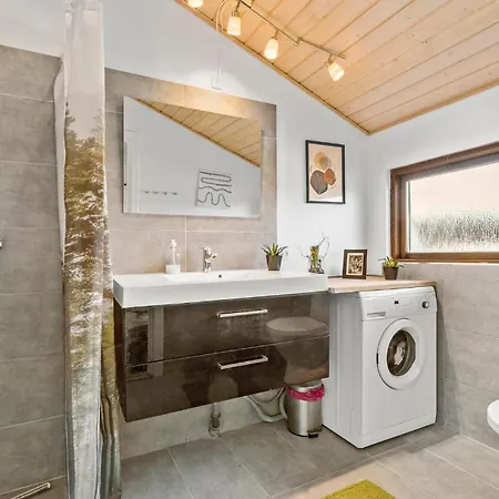 Holiday home Gorgeous In With House Sea View Ronde